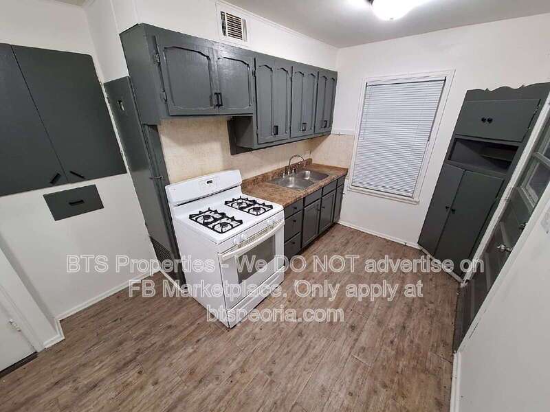 Charming 2-Bedroom Home in Peoria with Cozy Living Space! property image