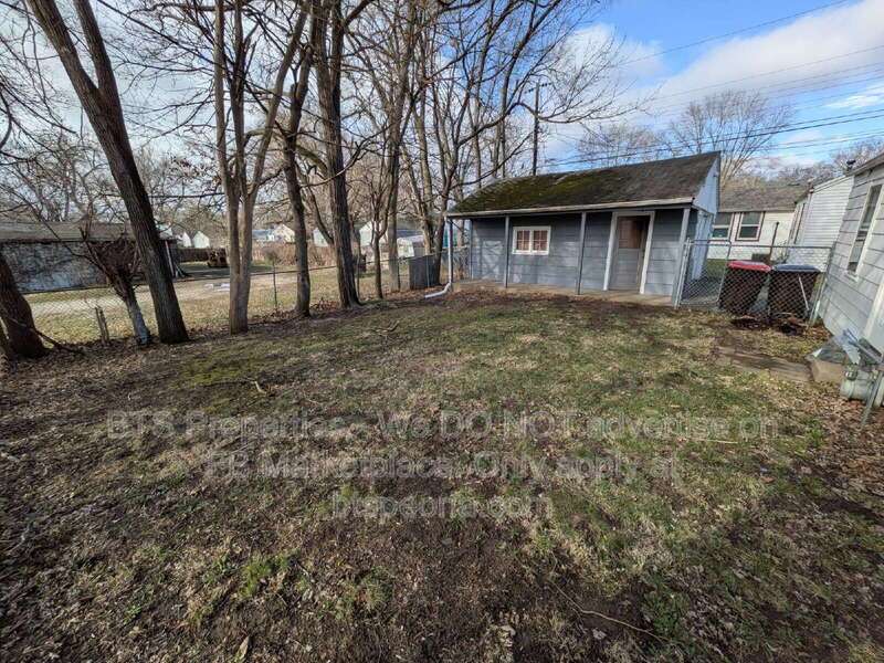 Charming 2-Bedroom Retreat in Peoria's Heart – Cozy 780 Sq. Ft. Home Awaits You! property image