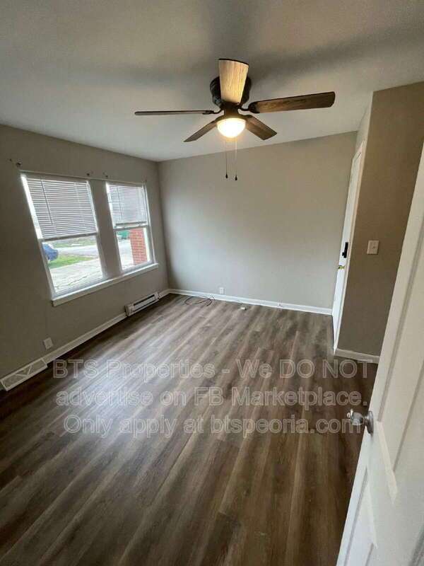 Cozy & Convenient: Charming 1-Bedroom Retreat in Canton, IL! property image