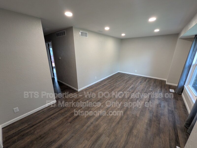 Charming 3-Bed Home in Washington with Oversized Garage & Bonus Basement Space! property image