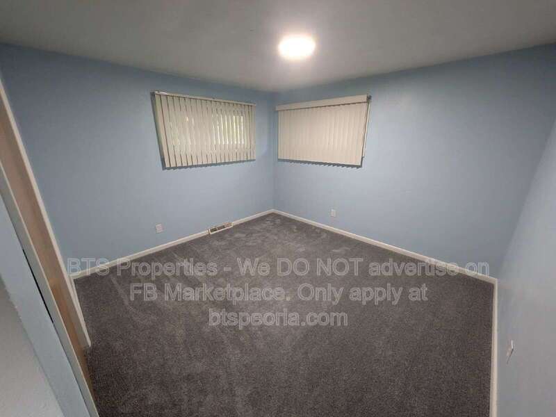 Charming 2-Bedroom Duplex with Modern Comfort at 622 West Laclaire Lane, Peoria! property image