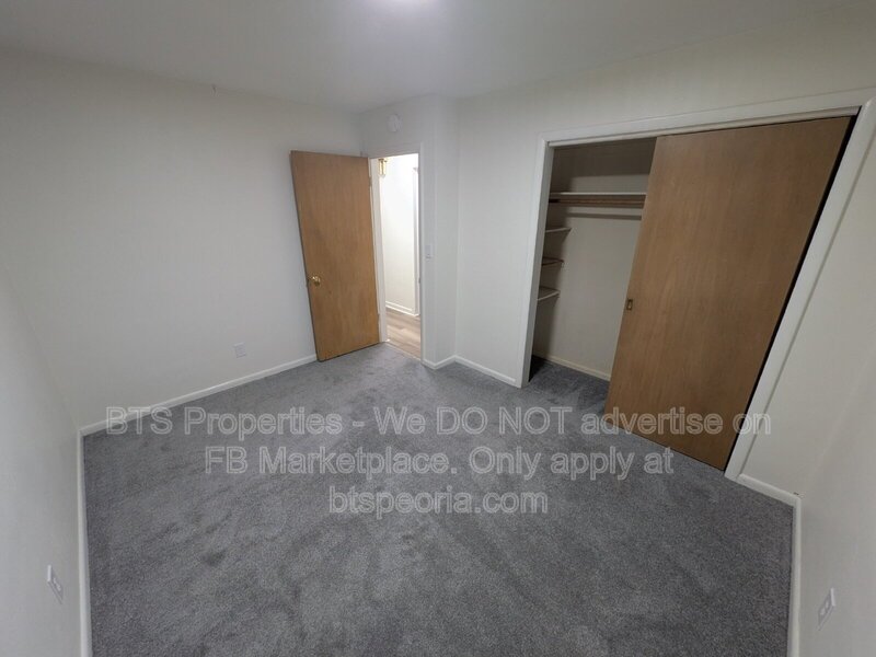 Charming 2-Bedroom Duplex with Modern Comfort at 622 West Laclaire Lane, Peoria! property image