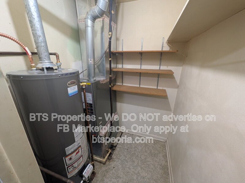 Charming 2-Bedroom Duplex with Modern Comfort at 622 West Laclaire Lane, Peoria! property image