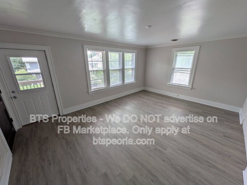 Charming 2-Bedroom Apartment Home on West Barker Avenue - Your Cozy Peoria Haven! property image