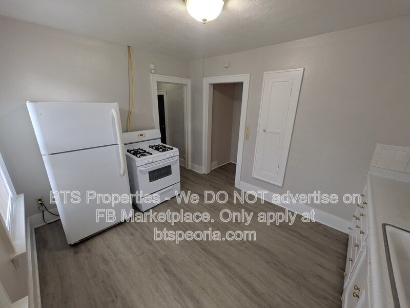 Charming 2-Bedroom Apartment Home on West Barker Avenue - Your Cozy Peoria Haven! property image