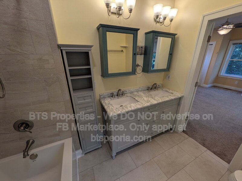Spacious 4-Bedroom Retreat with 4 Full Baths - 3612 North Harvard Avenue, Peoria! property image