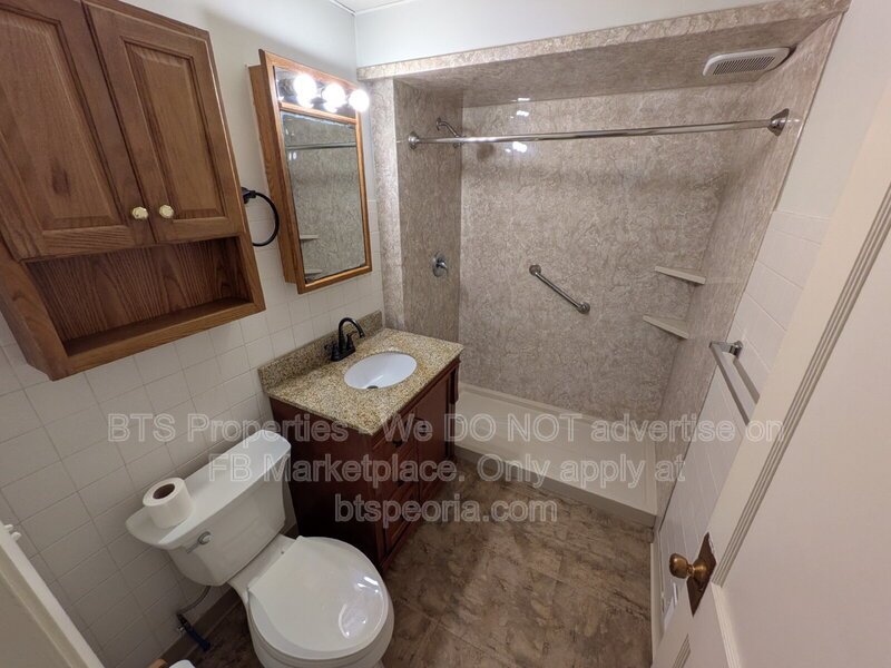 Spacious 4-Bedroom Retreat with 4 Full Baths - 3612 North Harvard Avenue, Peoria! property image