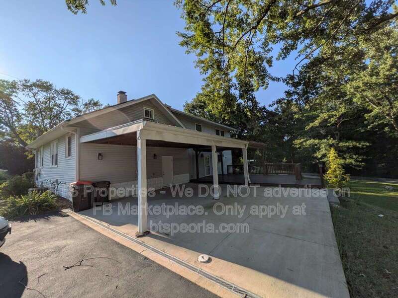Spacious 4-Bedroom Retreat with 4 Full Baths - 3612 North Harvard Avenue, Peoria! property image