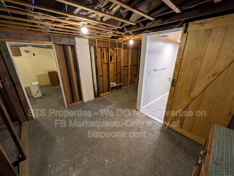 Spacious 4-Bedroom Retreat with 4 Full Baths - 3612 North Harvard Avenue, Peoria! property image