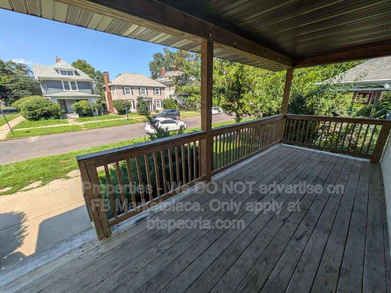 Charming 2-Bedroom Apartment Home on West Barker Avenue - Your Cozy Peoria Haven! property image