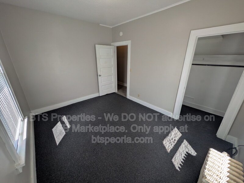Charming 2-Bedroom Apartment Home on West Barker Avenue - Your Cozy Peoria Haven! property image