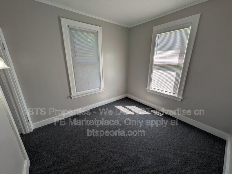 Charming 2-Bedroom Apartment Home on West Barker Avenue - Your Cozy Peoria Haven! property image