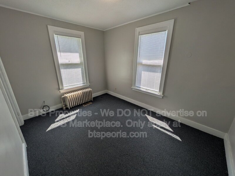 Charming 2-Bedroom Apartment Home on West Barker Avenue - Your Cozy Peoria Haven! property image