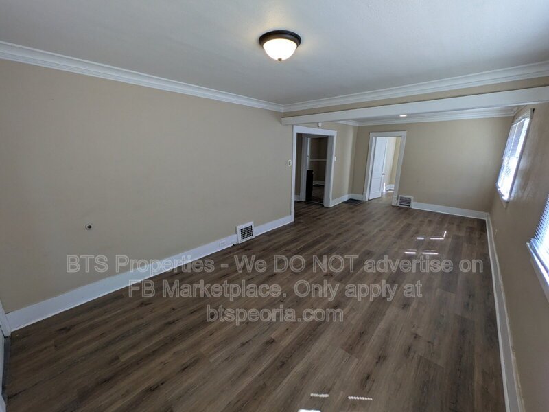 Charming 3-Bedroom Gem on North Missouri Avenue with Spacious 1200 Sq Ft Layout in Peoria! property image