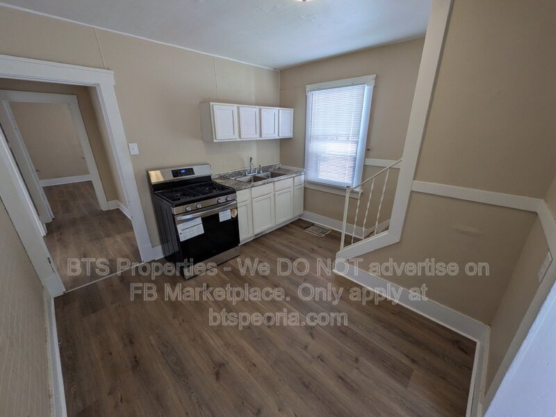 Charming 3-Bedroom Gem on North Missouri Avenue with Spacious 1200 Sq Ft Layout in Peoria! property image