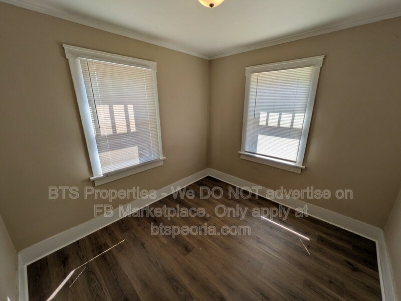 Charming 3-Bedroom Gem on North Missouri Avenue with Spacious 1200 Sq Ft Layout in Peoria! property image