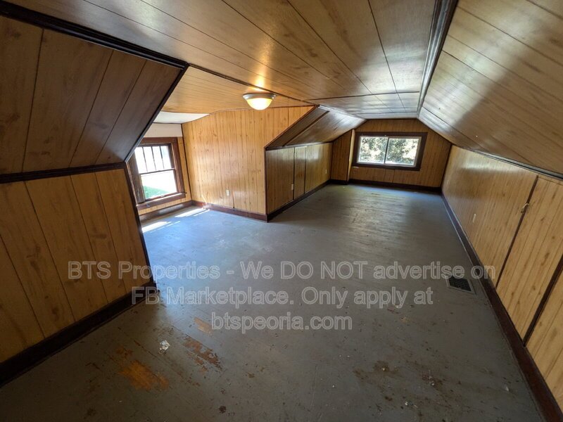 Charming 3-Bedroom Gem on North Missouri Avenue with Spacious 1200 Sq Ft Layout in Peoria! property image